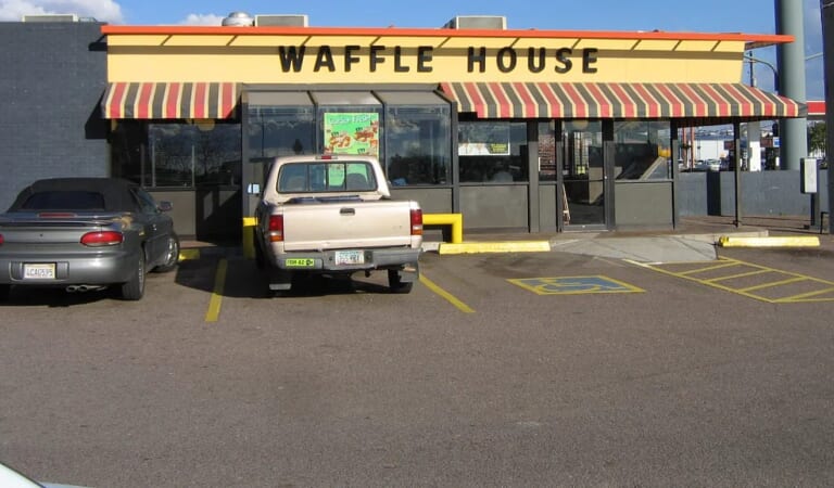 For Some Reason Waffle House Workers Don't Want To Pay For Food They Don't Eat