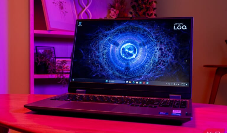 Lenovo LOQ 15IAX9I Review: Basic PC Gaming on the Go